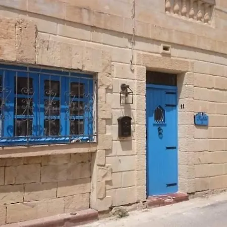 Central Lux Bed & Breakfast
